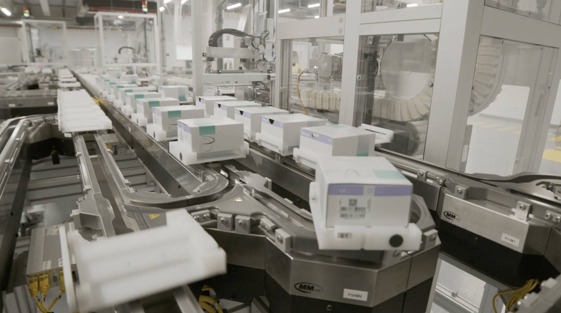 Swisslog AutoStore robots at B Braun Spain