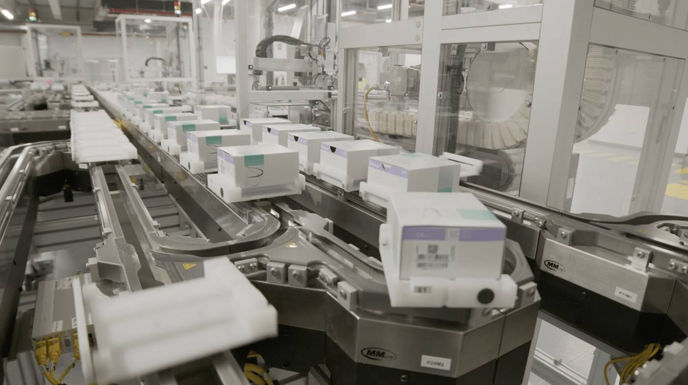 Swisslog AutoStore robots at B Braun Spain