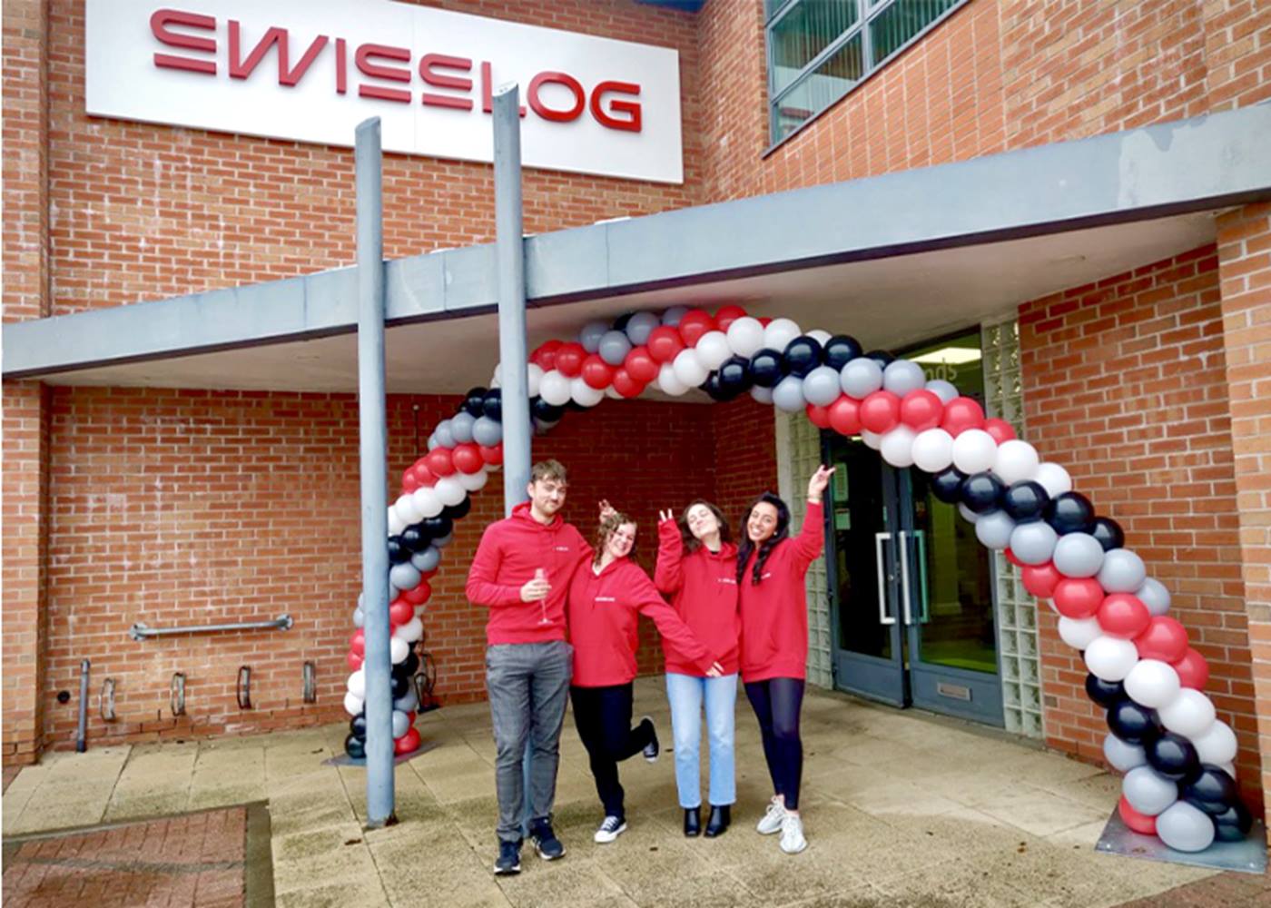 Swisslog-Rebrand-Parties-1