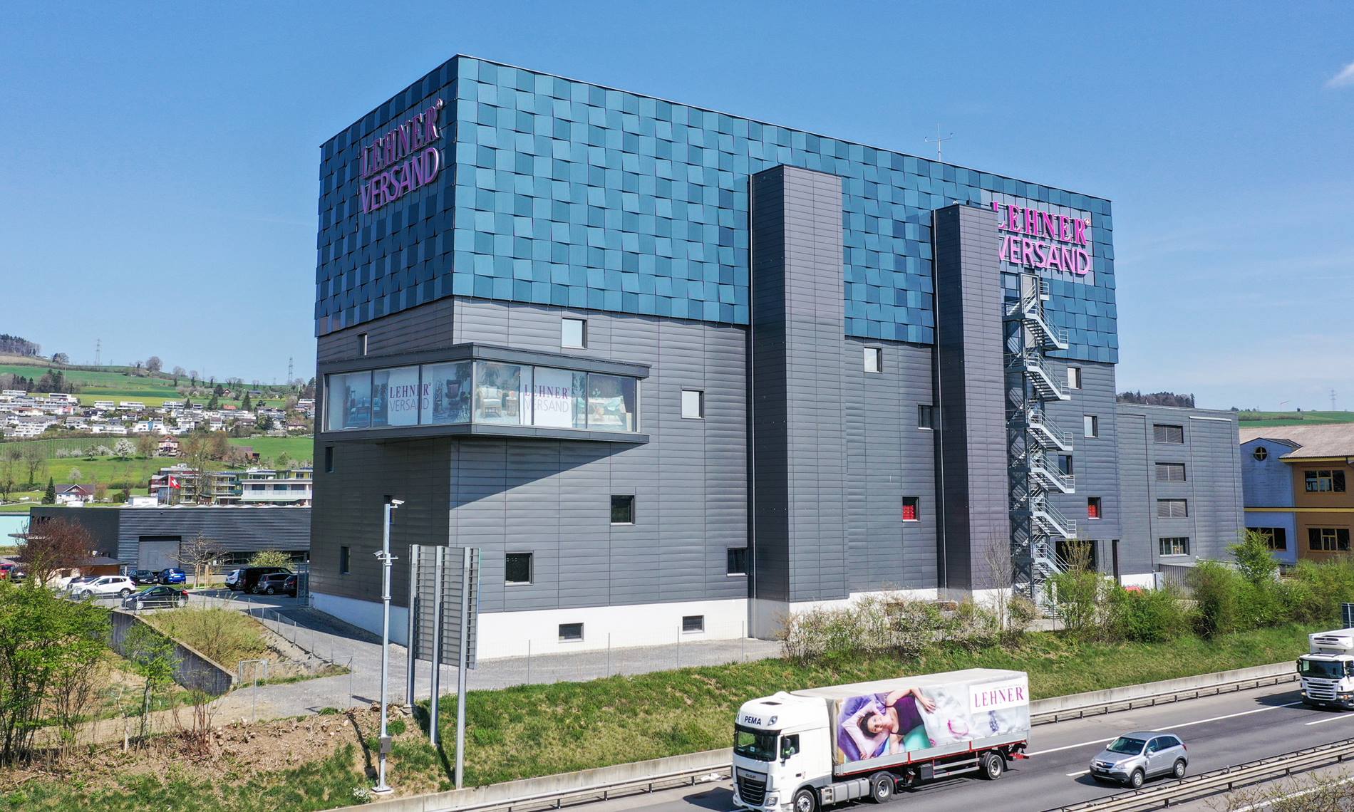 Swisslog Reference Lehner Versand Warehouse