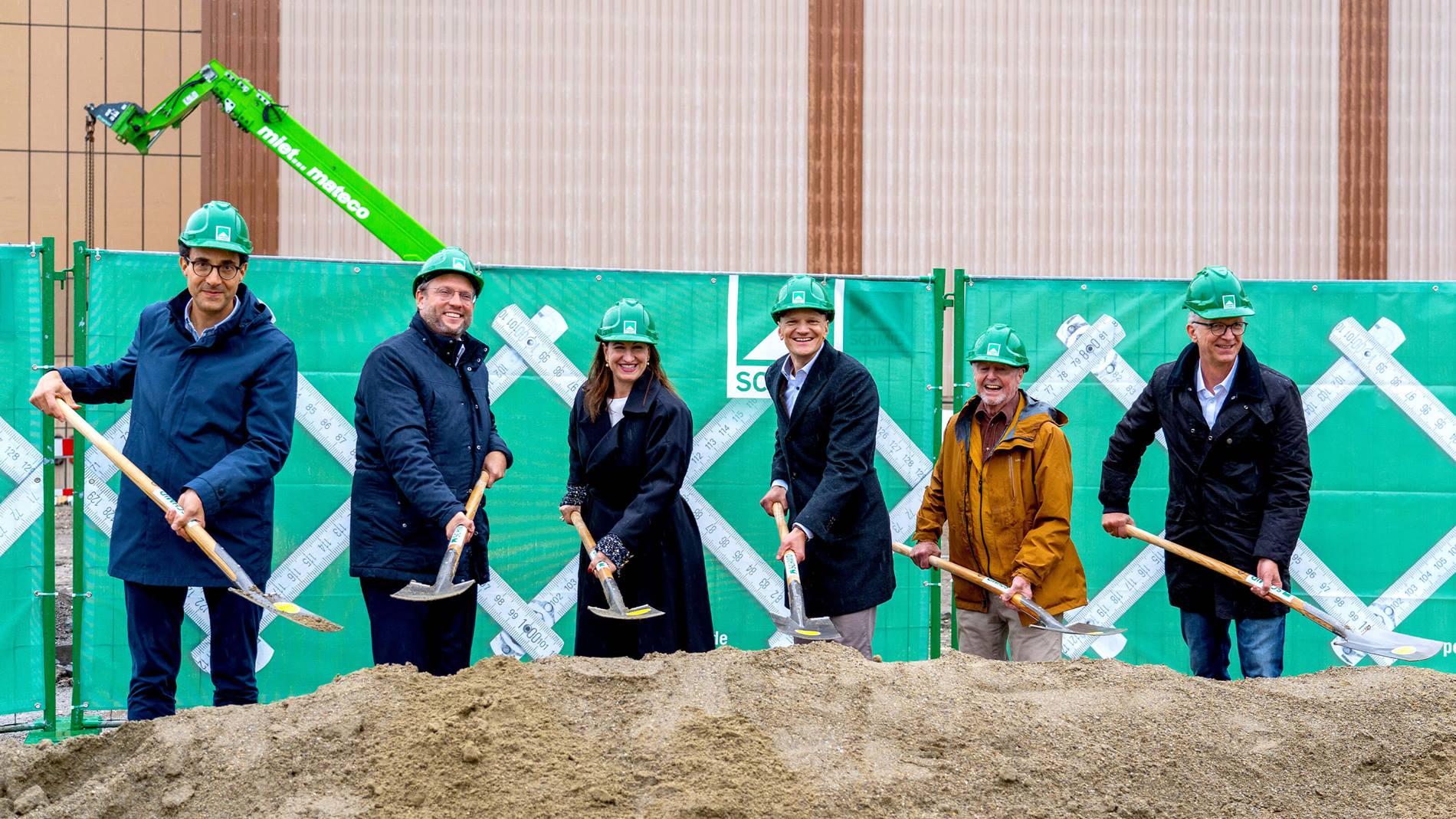 Groundbreaking ceremony at Seeburger