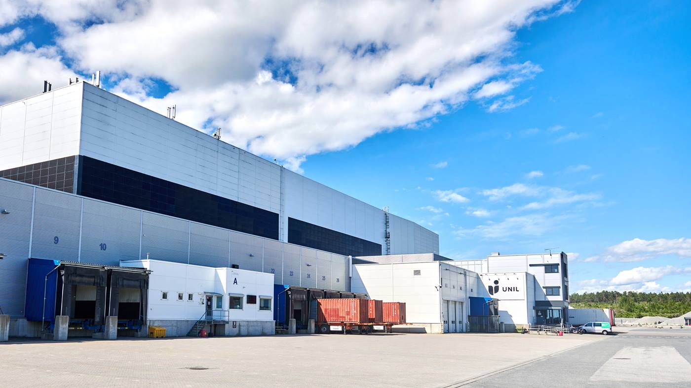 Ambient and frozen grocery distribution center for Unil AS in Norway