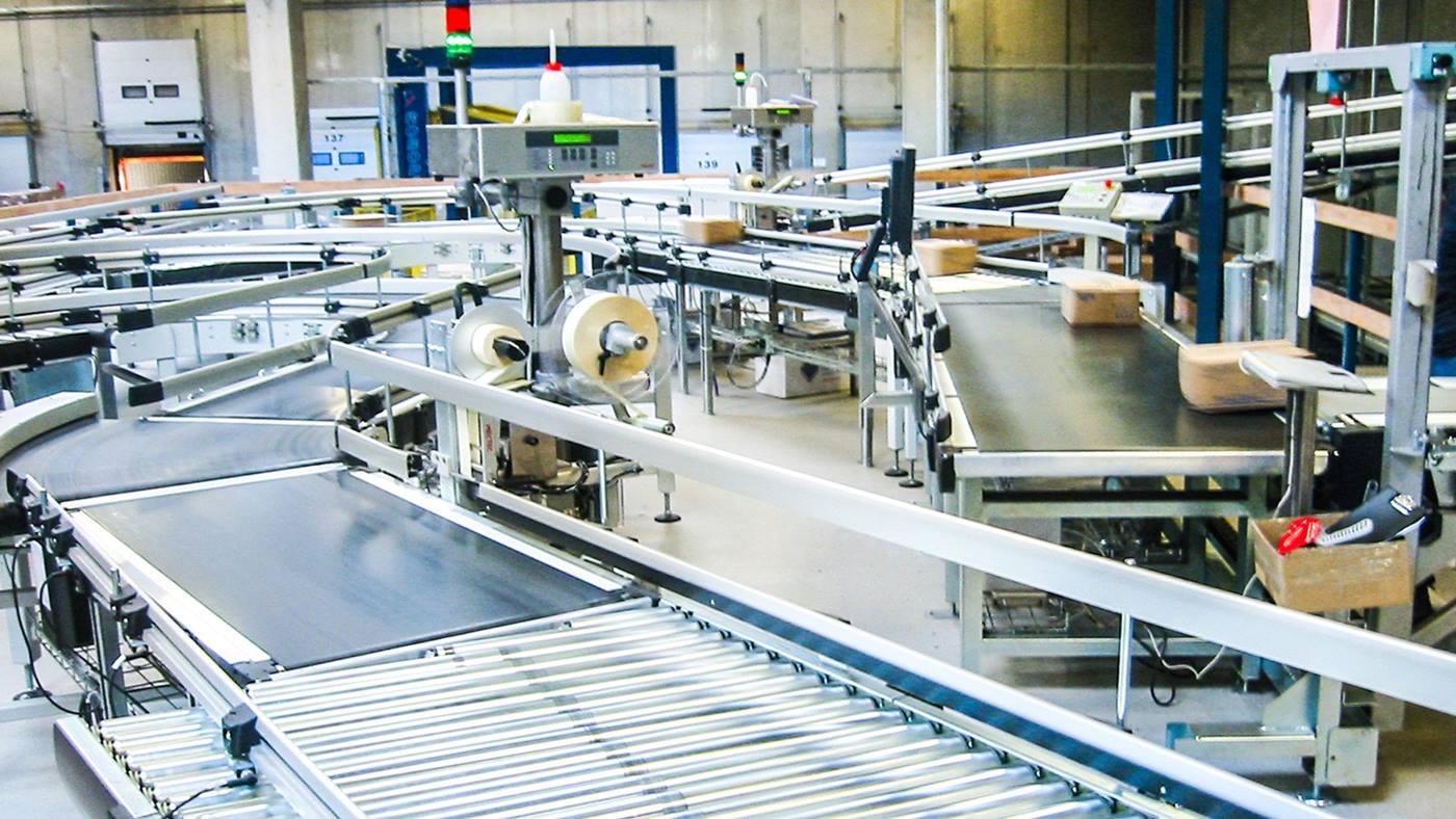 Abena’s warehouse conveyor system