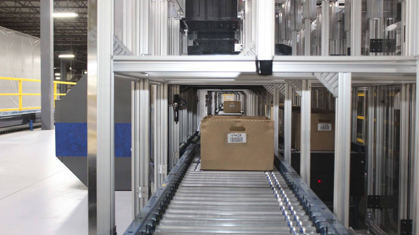 Conveyor system at Hat World omni-channel distribution center
