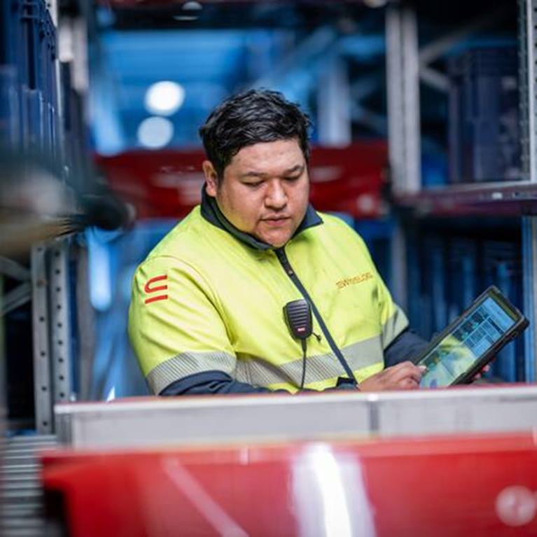 Jaycar Electronics increases output & storage volume by 30 per square