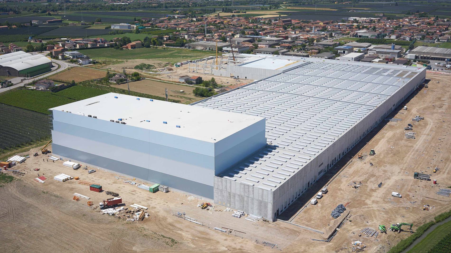 Retailer Maxi Di warehouse monorail