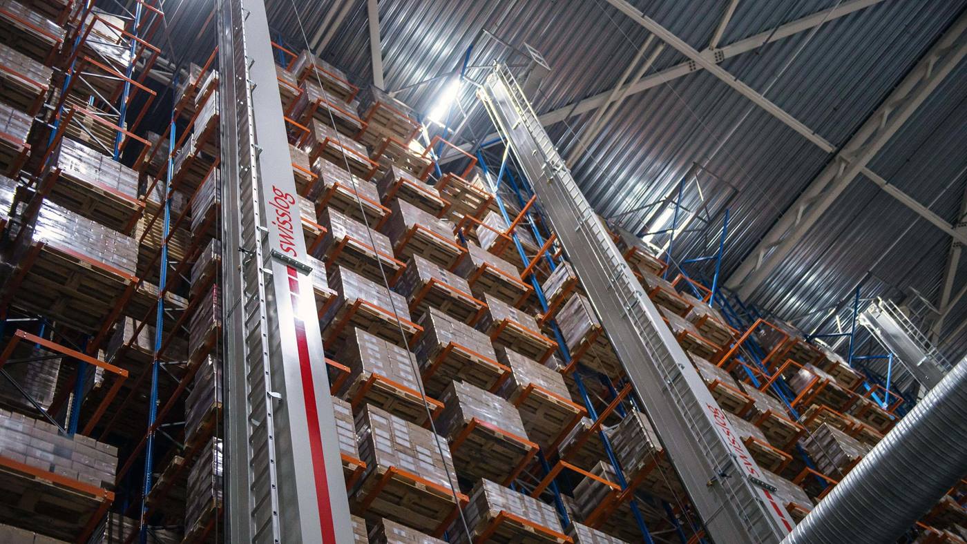 Swisslog Vectura pallet stacker cranes for Varner