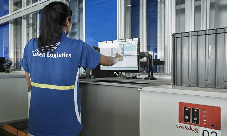 Yusen Logistics Singapore AutoStore - Swisslog