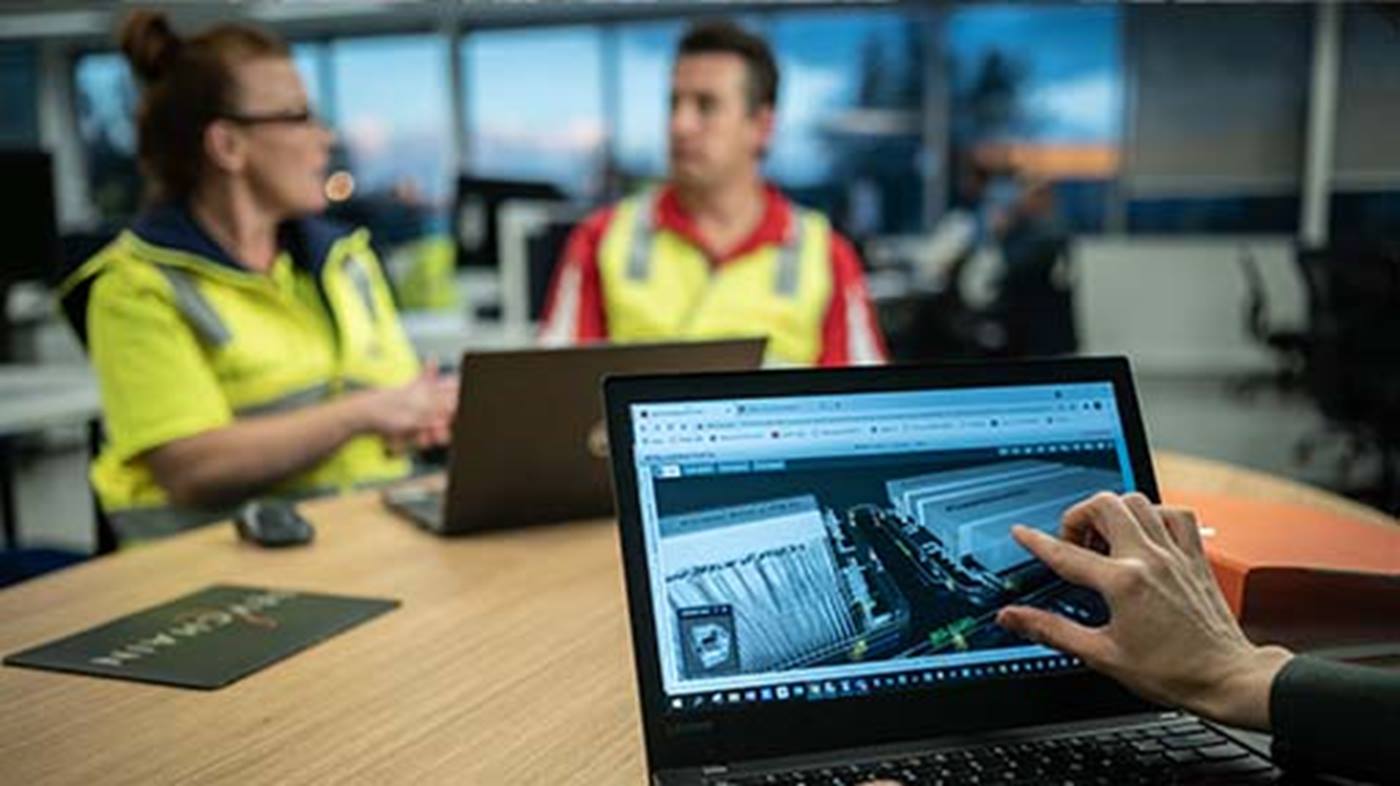 Swisslog SynQ software