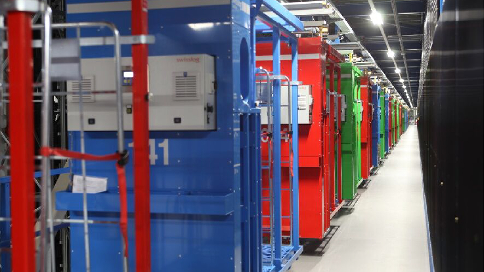 CaddyPick: halbautomatische Kommissionierung von Mischpaletten und Rollcontainern 