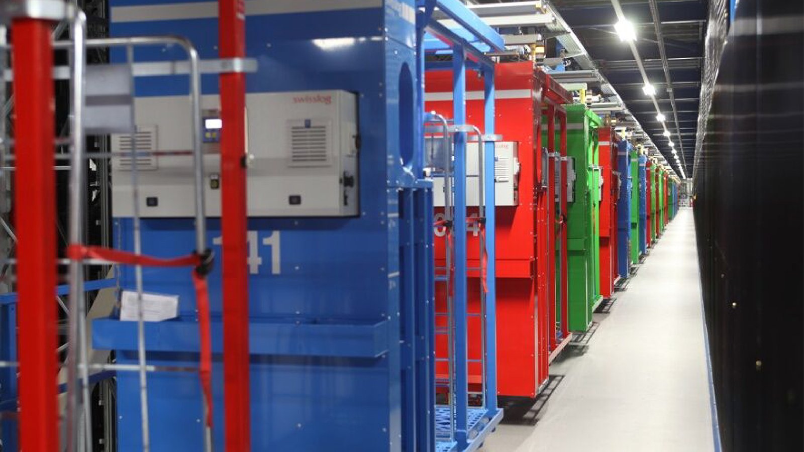 CaddyPick: semi-automated order picking of mixed case pallets or roller cages 
