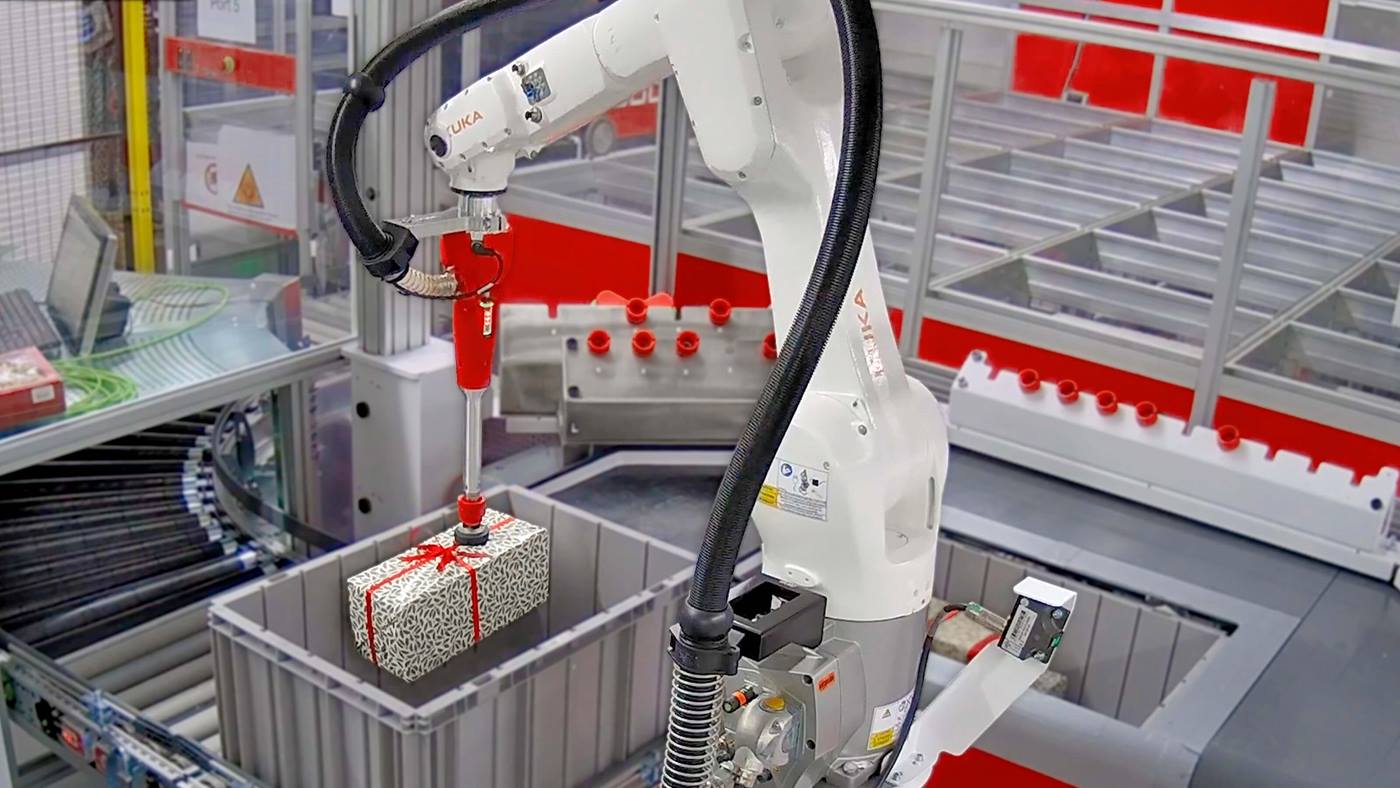 Swisslog automated item picking robotic solution